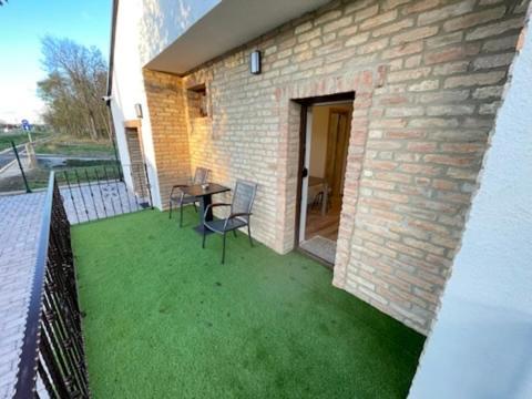 Kukorica Csarda Apartman 2 Balatonujlak ภายนอก รูปภาพ