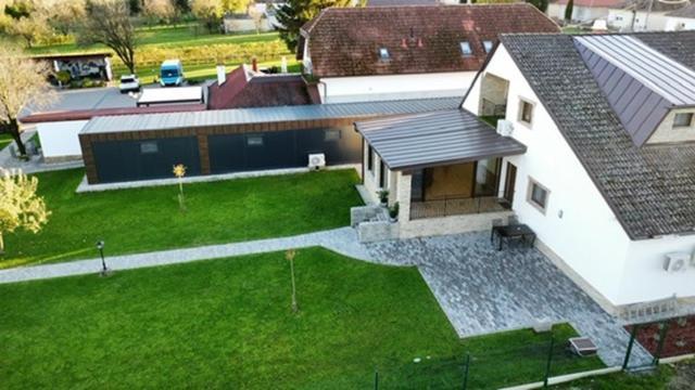 Kukorica Csarda Apartman 2 Balatonujlak ภายนอก รูปภาพ