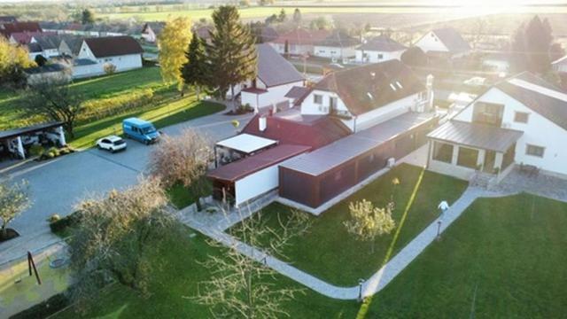 Kukorica Csarda Apartman 2 Balatonujlak ภายนอก รูปภาพ